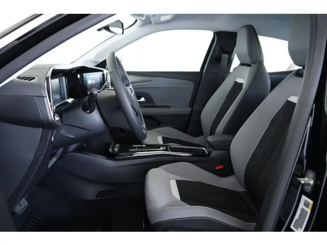 Opel Mokka-e 50-kWh 11kW Elegance 2023 Elektrisch 10