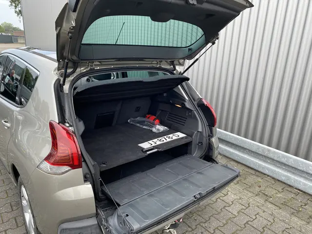 Peugeot 3008 1.6 THP Style 2015 Benzine 15