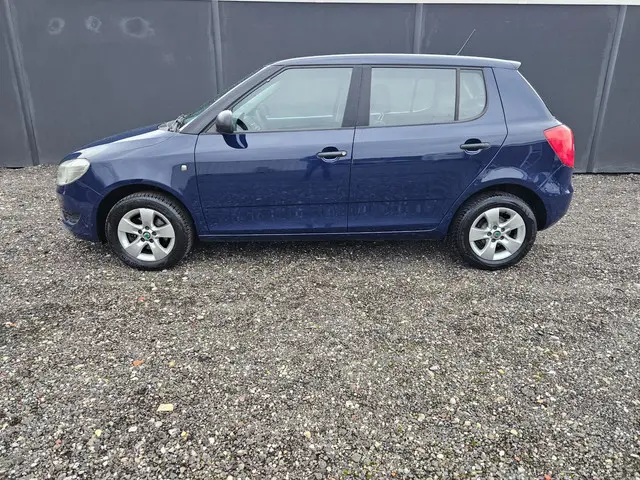Škoda Fabia 1.2 ACTIVE 5 DRS. * AIRCO * 2012 Benzine 18