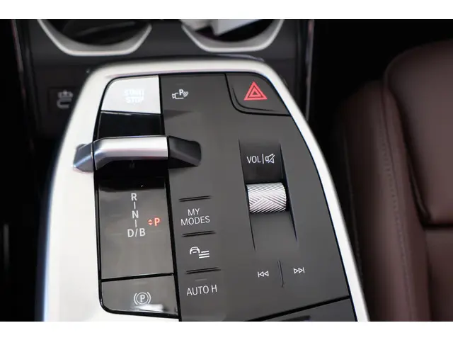 BMW iX1 eDrive20 2025 Elektrisch 12