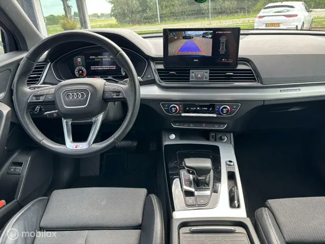 Audi Q5 55 TFSI e S edition 2022 Hybride Benzine 7