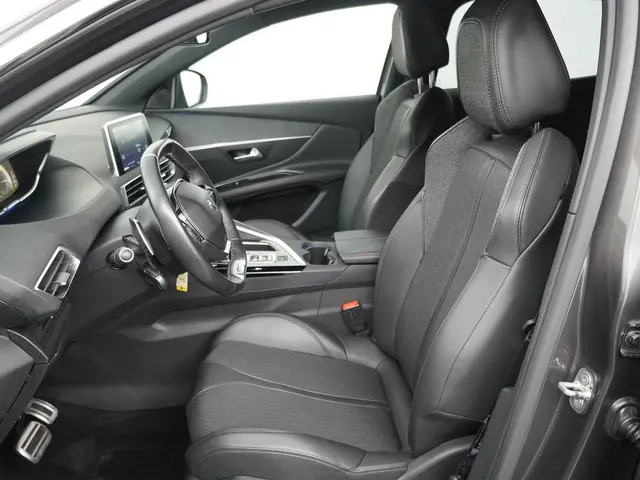 Peugeot 3008 1.6 e-THP 165pk GT Line 2018 Benzine 11