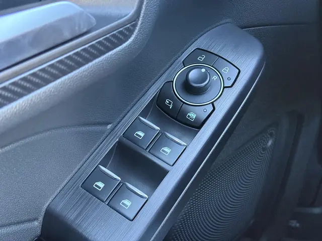 Ford Kuga 2.5 PHEV ST-Line 2025 Hybride Benzine 20