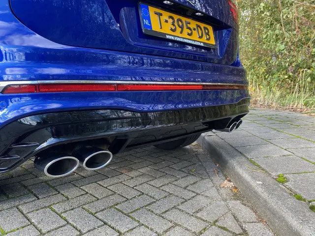 Volkswagen Tiguan R 2.0 TSI 4Motion 2021 Benzine 5