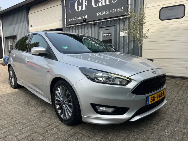 Ford Focus 1.0 ST-Line 2018 125PK /NAVI /LED 2018 Benzine 2