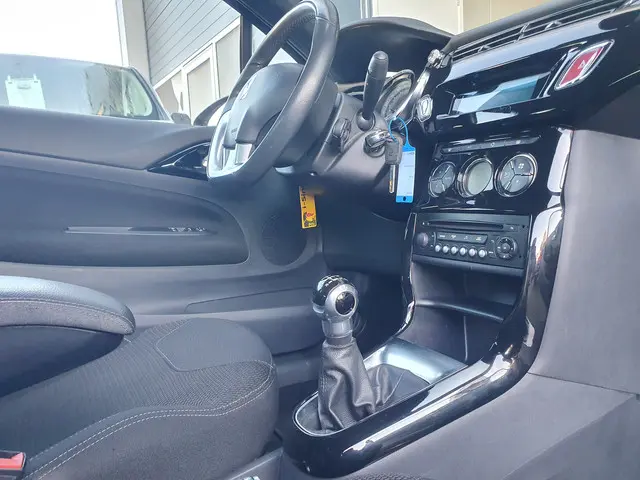 Citroën DS3 1.2 VTi So Chic 2014 Benzine 46