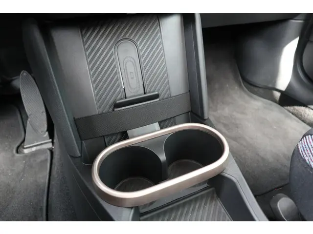 MINI 3-Deurs Cooper C 2024 Benzine 18