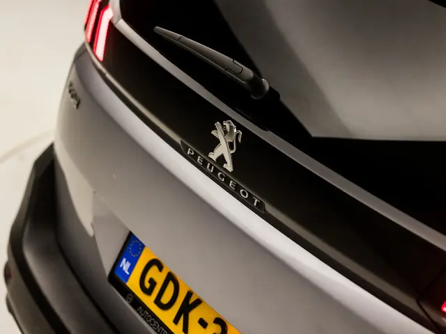 Peugeot 5008 1.2 PureTech Sport 7 Persoons 2019 Benzine 27