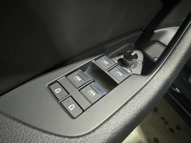 Audi A6 Limousine 40 TFSI S edition 2021 Benzine 25