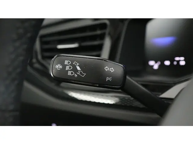 Volkswagen Polo 1.0 TSI 95pk Life Edition 2024 Benzine 23