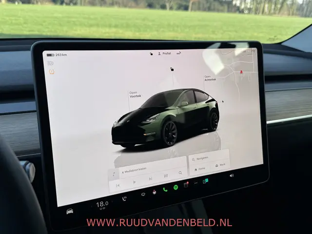 Tesla Model Y RWD LFP 60KWH 2022 Elektrisch 21