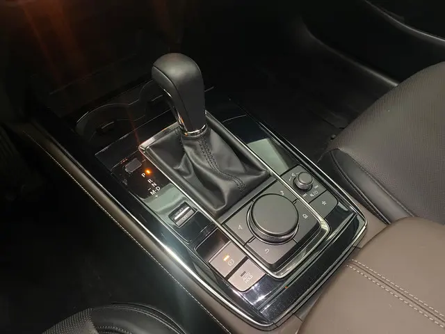 Mazda CX-30 Exclusive-Line 2024 Benzine 21
