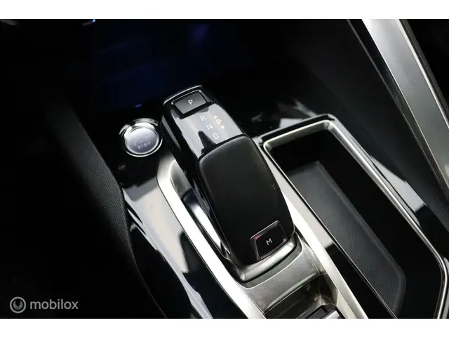 Peugeot 3008 1.2 PureTech Allure 2019 Benzine 22