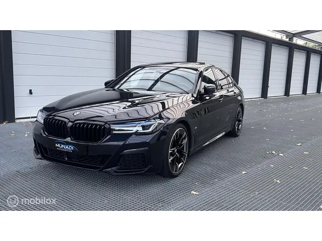 BMW 5 Serie 530i High Executive 2021 Benzine 4