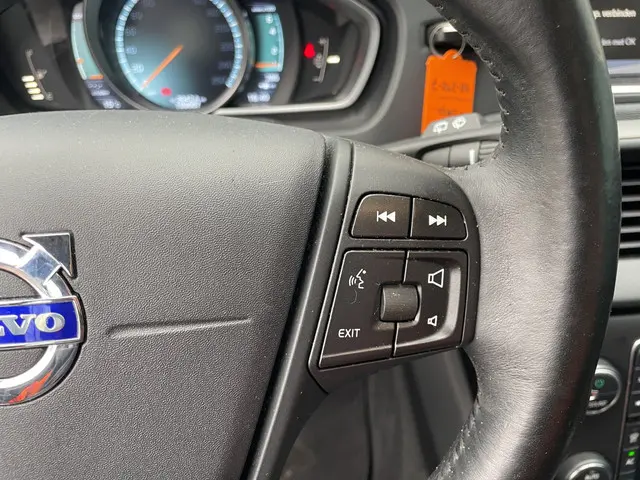 Volvo V40 1.6 T3 Kinetic 2012 Benzine 14