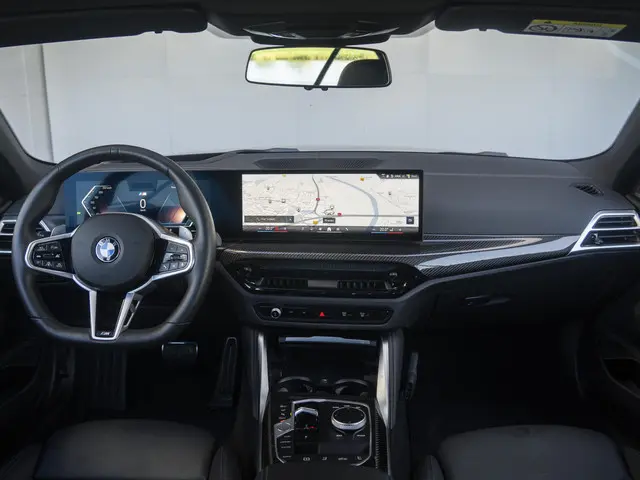 BMW 4 Serie Cabrio 420i 2024 Benzine 11