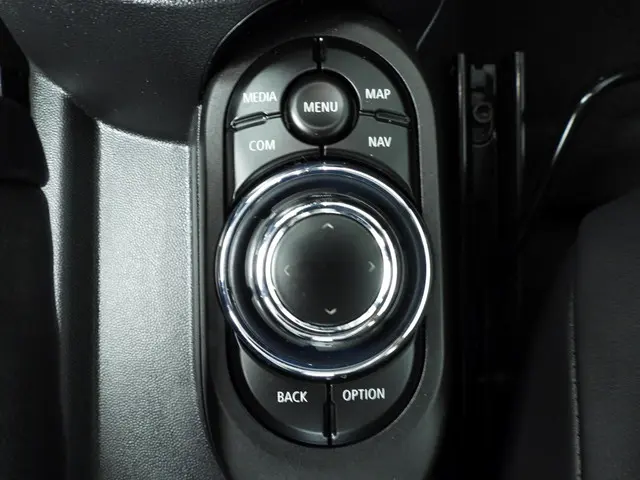 MINI 3-Deurs One 2022 Benzine 12