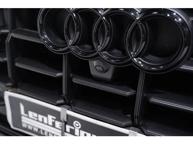 Audi Q8 55 TFSI quattro 2019 Benzine 38