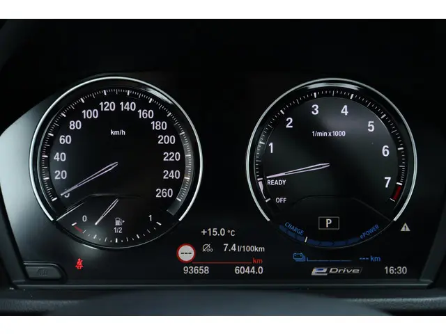 BMW X2 xDrive25e High Executive 2020 Hybride Benzine 31