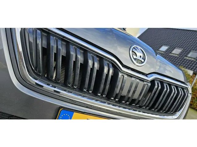 Škoda Kamiq TSI 110 DSG Ambition 2022 Benzine 11