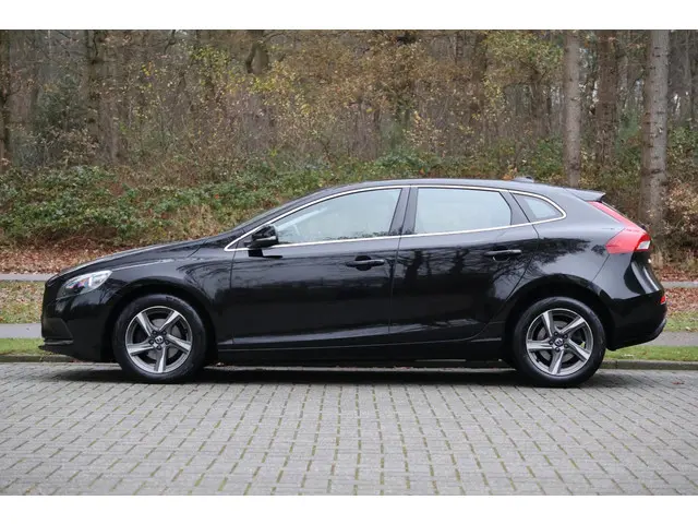 Volvo V40 2.0 D2 Summum Business 2015 Diesel 2