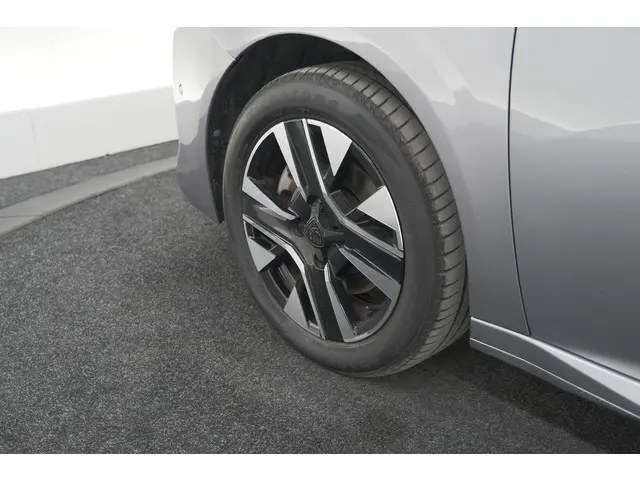 Peugeot 208 PureTech 100 Allure 2024 Benzine 20