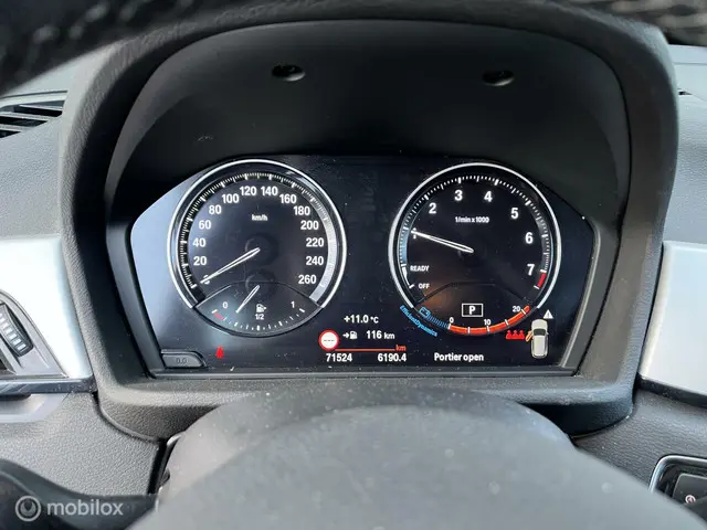 BMW X1 sDrive18i High Executive 2019 Benzine 34