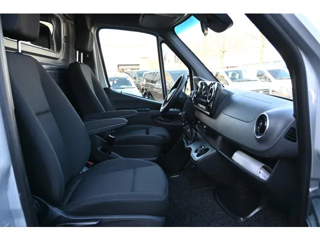 Mercedes-Benz Sprinter 315 CDI L2H1 RWD 2021 Diesel 10