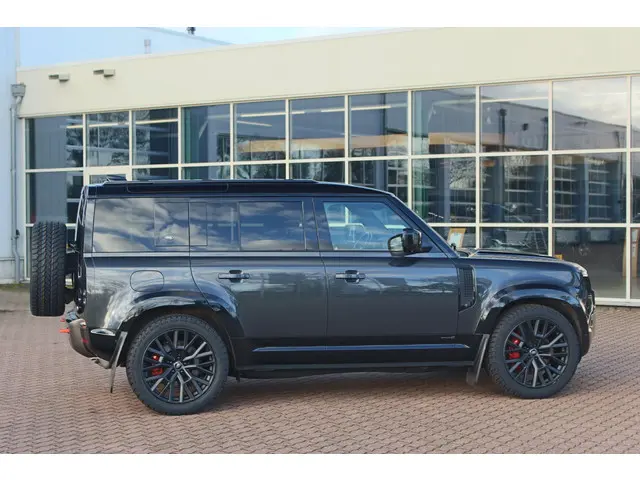 Land Rover Defender 2.0 P400e 110 X 2022 Hybride Benzine 4