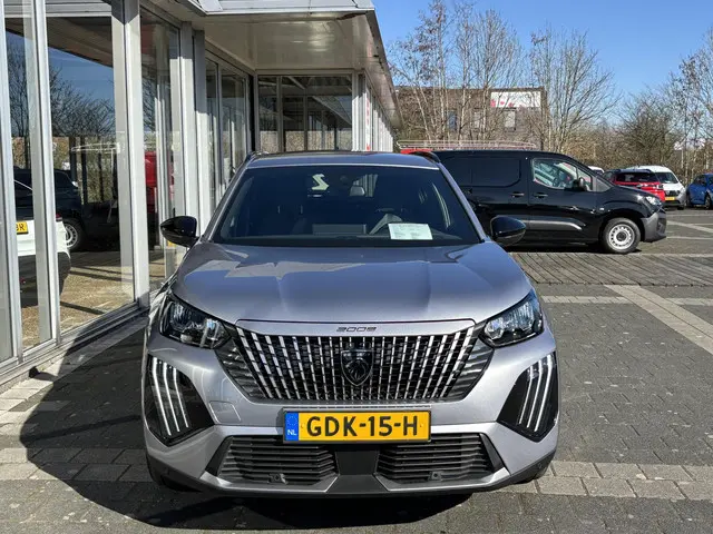 Peugeot 2008 1.2 PureTech 100 Allure 2024 Benzine 6