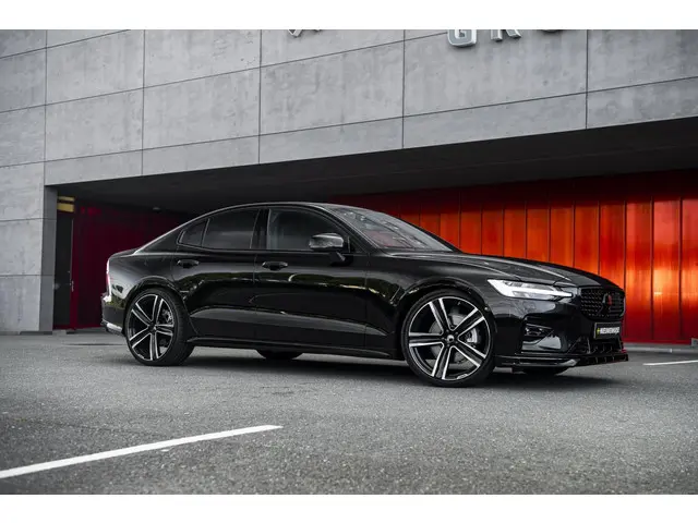 Volvo S60 2.0 B4 Ultimate Dark 2023 Benzine 59