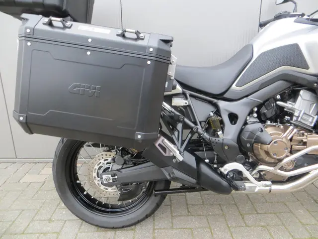 Honda CRF 1000 1000L Africa Twin DCT ABS 2016 Benzine 6