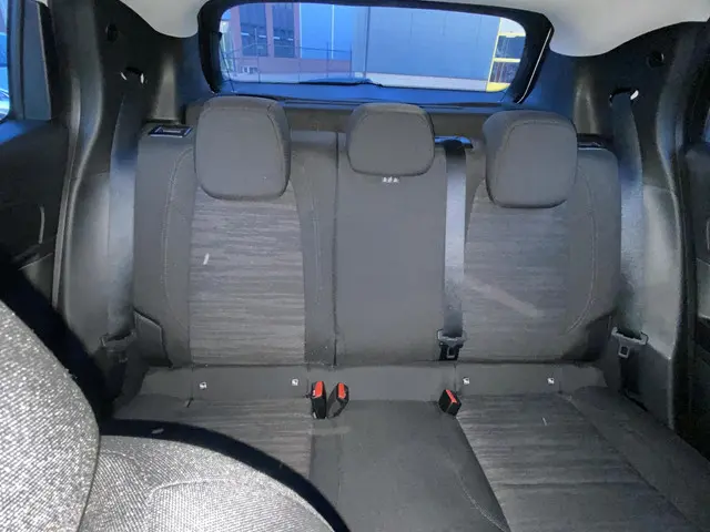 Jeep Avenger Longitude 54 kWh 2024 Elektrisch 14