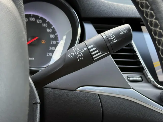 Opel Astra Sports Tourer 1.4 Business+ 2017 Benzine 18