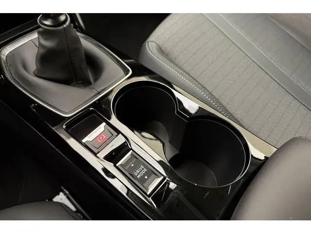 Peugeot 208 1.2 PureTech Allure Pack 2023 Benzine 31