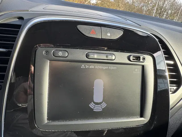 Renault Captur 1.3 TCe 150pk EDC Intens 2019 Benzine 16