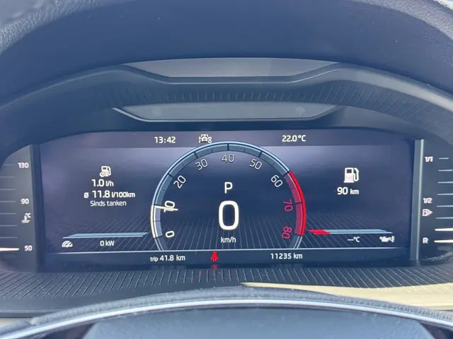 Škoda Kamiq 1.0 TSI Ambition DSG 110 pK 2024 Benzine 18