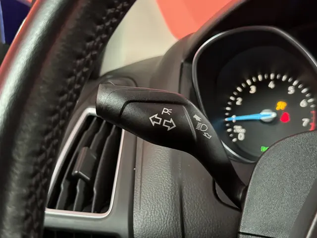 Ford Focus Wagon 1.0 Titanium 2015 Benzine 34