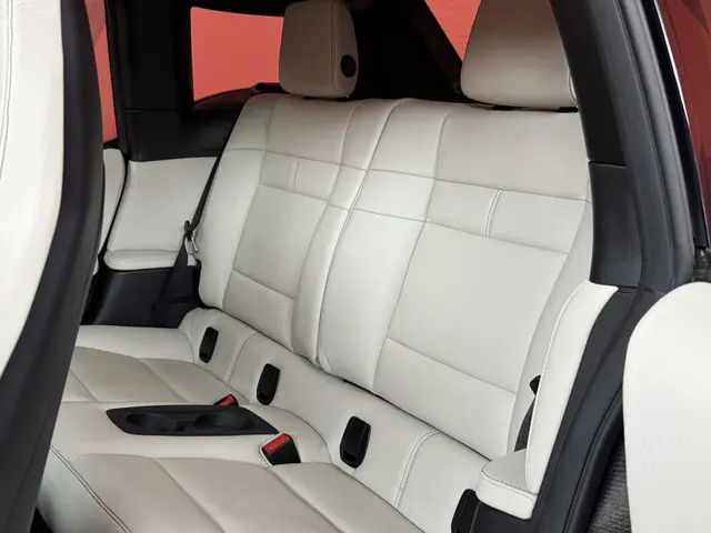 BMW i3 Basis 94Ah 33 kWh 2017 Elektrisch 8