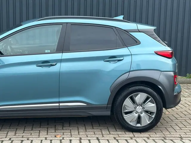 Hyundai Kona EV Premium 64 kWh 2019 Elektrisch 6