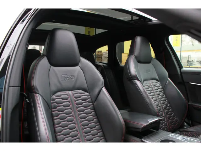 Audi RS6 A6 Avant TFSI quattro 2020 Hybride Benzine 24