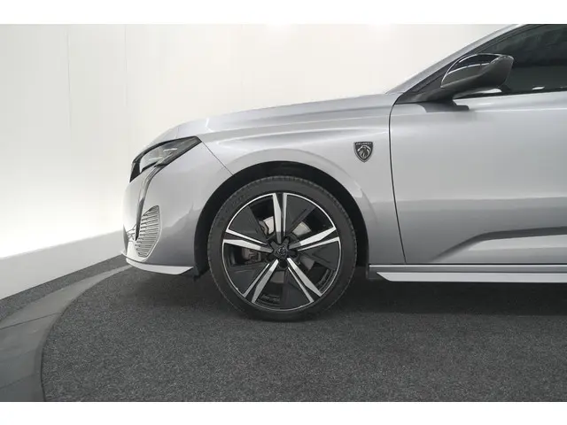 Peugeot 308 SW PureTech 130 EAT8 GT 2023 Benzine 18