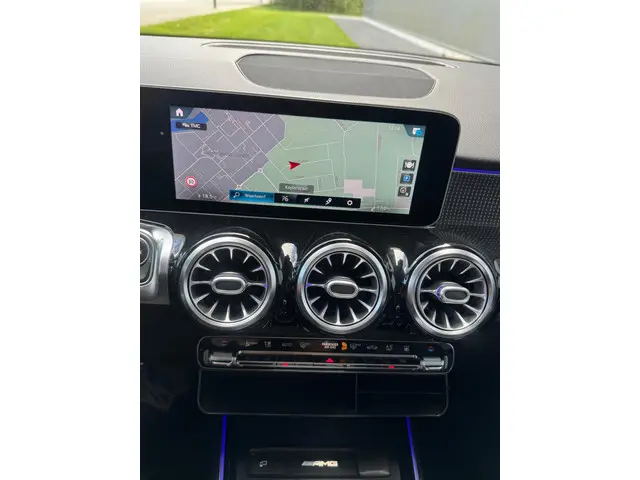 Mercedes-Benz GLB 220 d Premium Plus 2020 Diesel 10