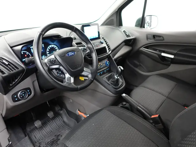 Ford Transit Connect 2