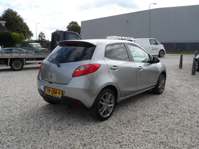 Mazda 2 1.3 TS Plus 2012 Benzine 10