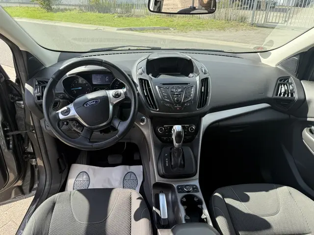 Ford Kuga 1.5 Titanium 4WD 2015 Benzine 7