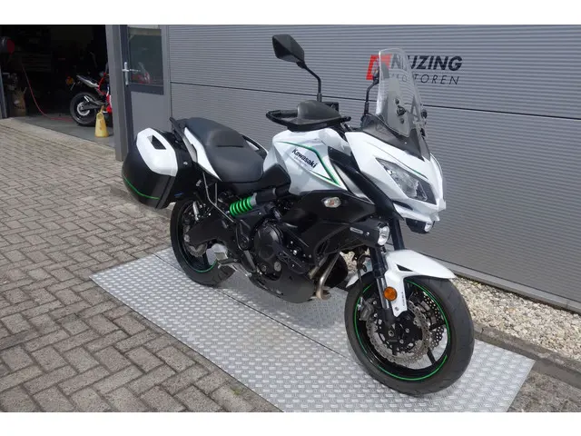 Kawasaki Versys 650 2