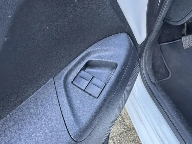 Toyota Aygo 1.0 VVT-i X-Fun, Bluetooth 2019 Benzine 6