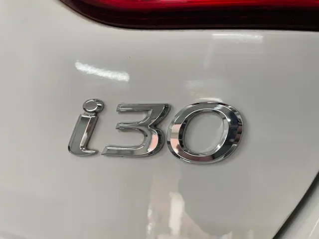 Hyundai i30 1.4 AIRCO PDC LMV 2014 Benzine 25