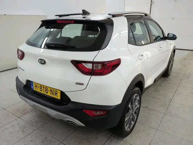 Kia Stonic 1.0 T-GDI DYNAMICLINE 2020 Benzine 3